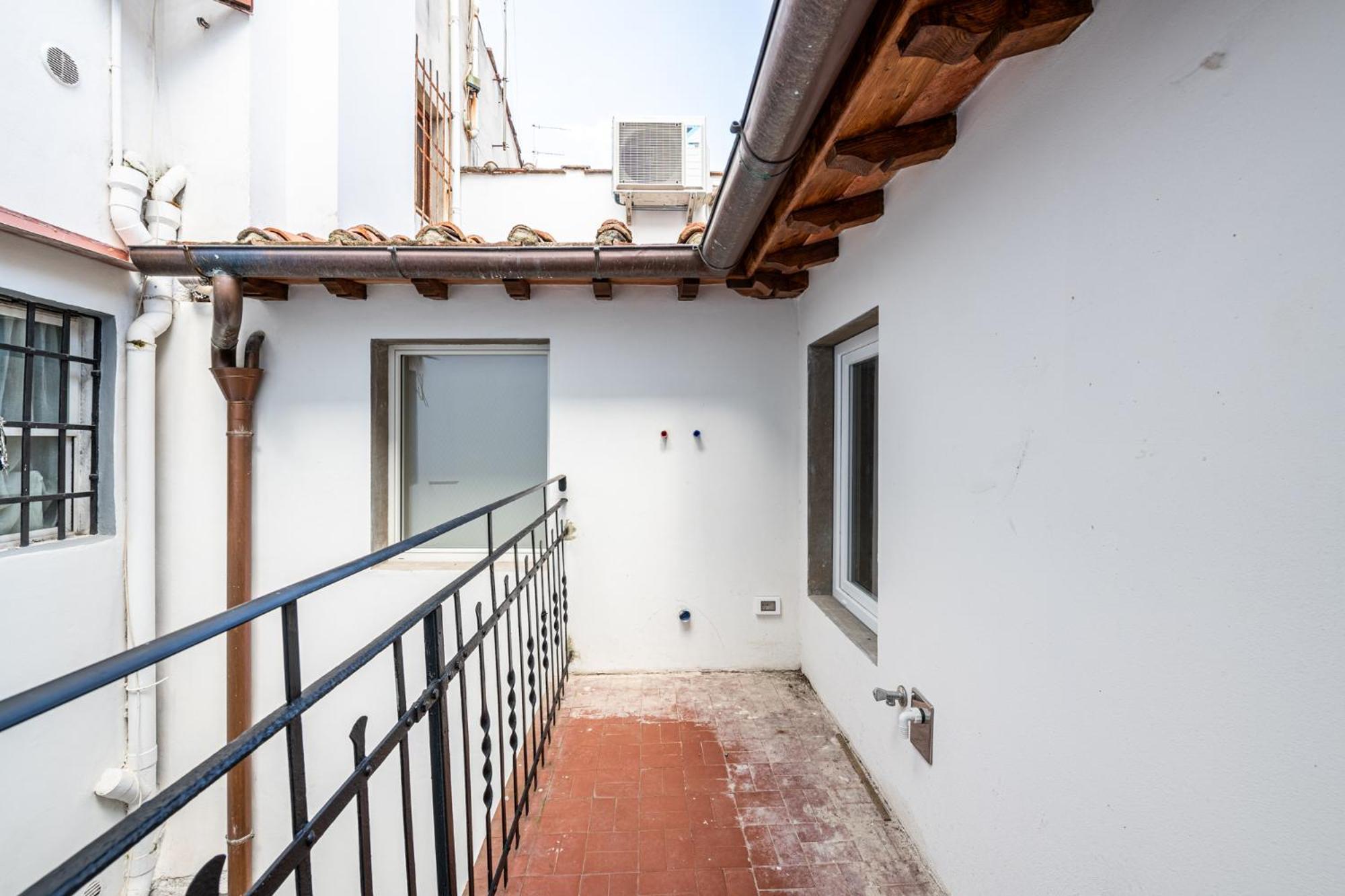 Algila Lifestyle Tornabuoni Apartments Florence Exterior photo