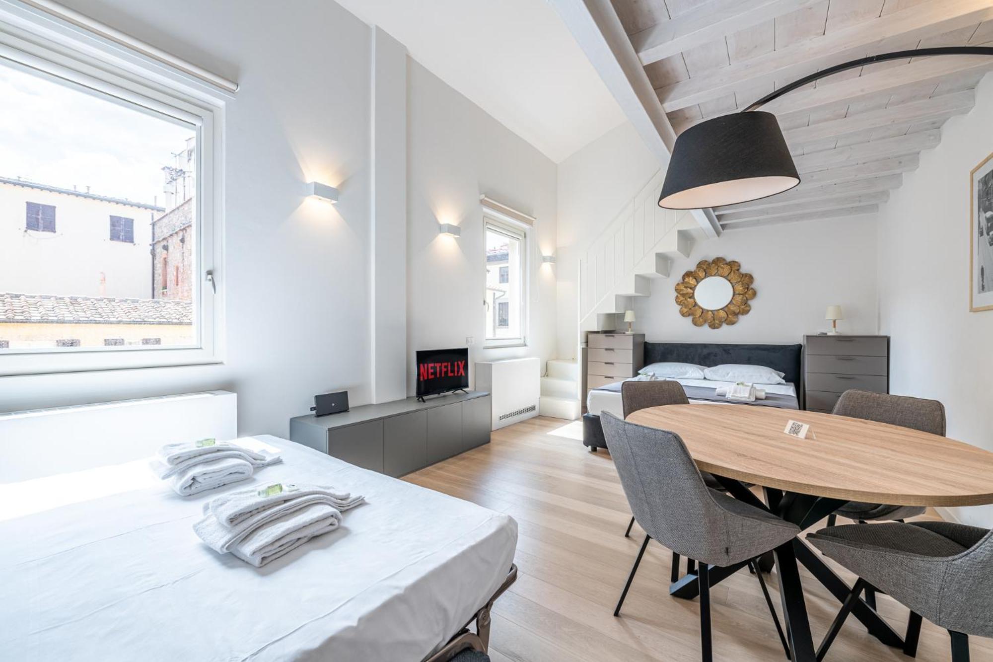 Algila Lifestyle Tornabuoni Apartments Florence Exterior photo