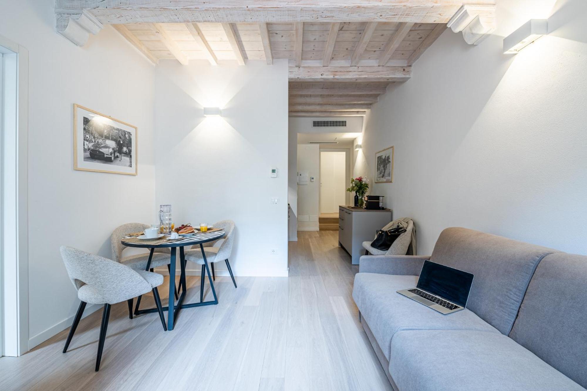 Algila Lifestyle Tornabuoni Apartments Florence Exterior photo
